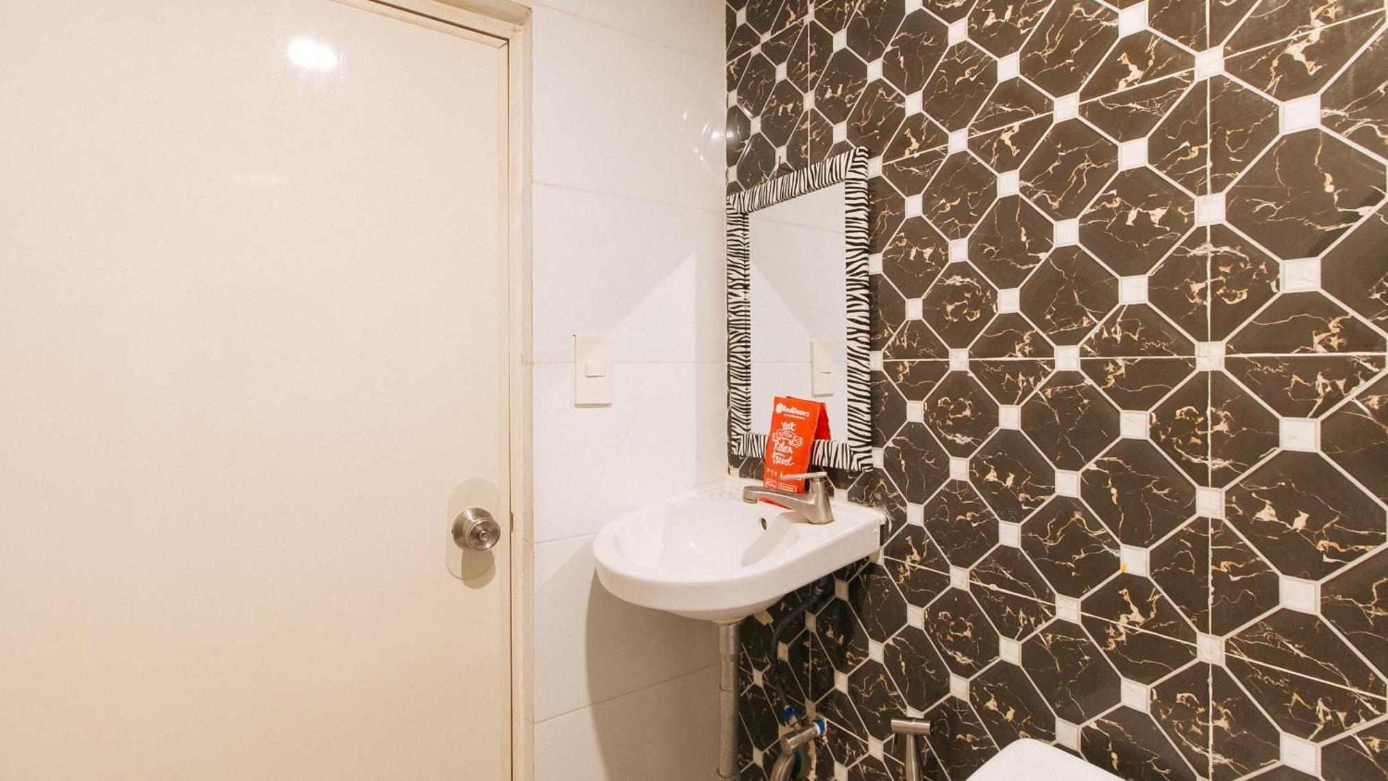 Reddoorz @ Piy Margal Sampaloc Manila Hotell Eksteriør bilde